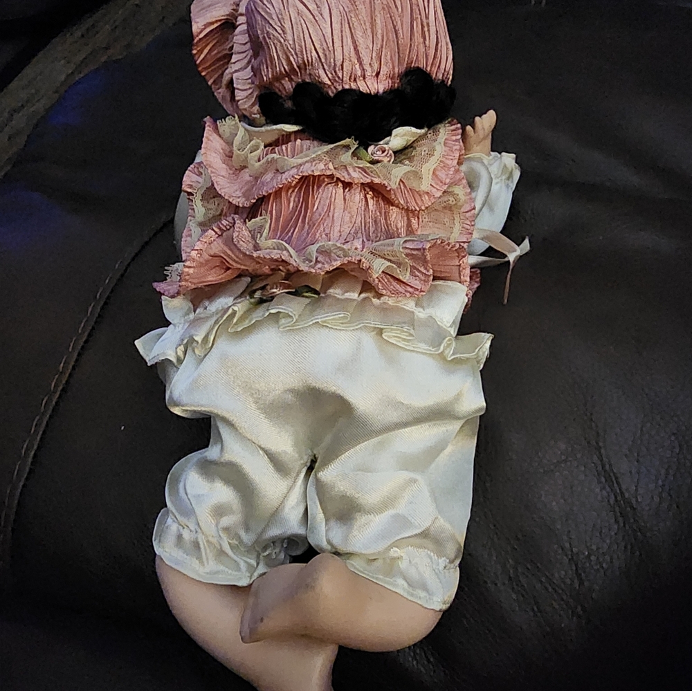 THE ROSE COLLECTION LIMITED Vintage Victorian Porcelain Doll
